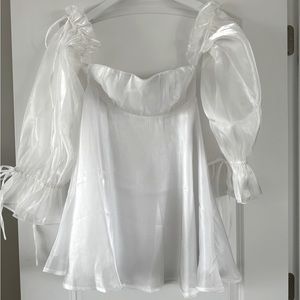 Mini Dress off-shoulder poet style sleeves.